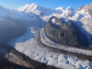 ゴルナーグラートから氷河を