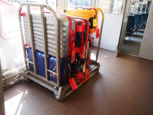 運ばれていく荷物