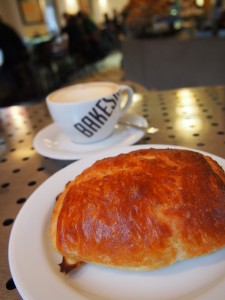 チョコクロワッサン