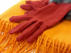 手袋とマフラー