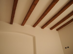 アパートメントの天井