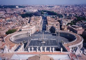 まだ20世紀のヴァチカン。もうサン・ピエトロ大聖堂に登る根性がないので、この光景の写真はこれが最新。