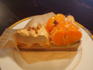 ミカンとキャラメルのタルト