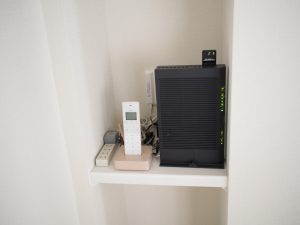 電話とルーター