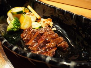 馬肉ステーキ