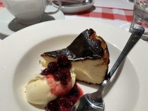 バスク風チーズケーキ